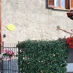 La Casetta Di Laura Intera Casa Indipendente A Chi Piace Il Silenzio Vista 5 Chilometri Da Varenna * Lierna