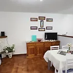 La Casetta Di Laura Intera Casa Indipendente A Chi Piace Il Silenzio Vista 5 Chilometri Da Varenna Tatil Evi *