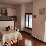 La Casetta Di Laura Intera Casa Indipendente A Chi Piace Il Silenzio Vista 5 Chilometri Da Varenna * Lierna