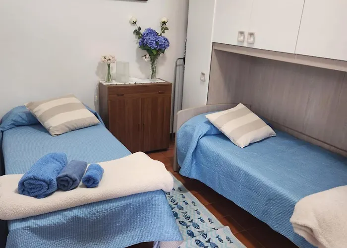 La Casetta Di Laura Intera Casa Indipendente A Chi Piace Il Silenzio Vista 5 Chilometri Da Varenna Сasa de vacaciones *