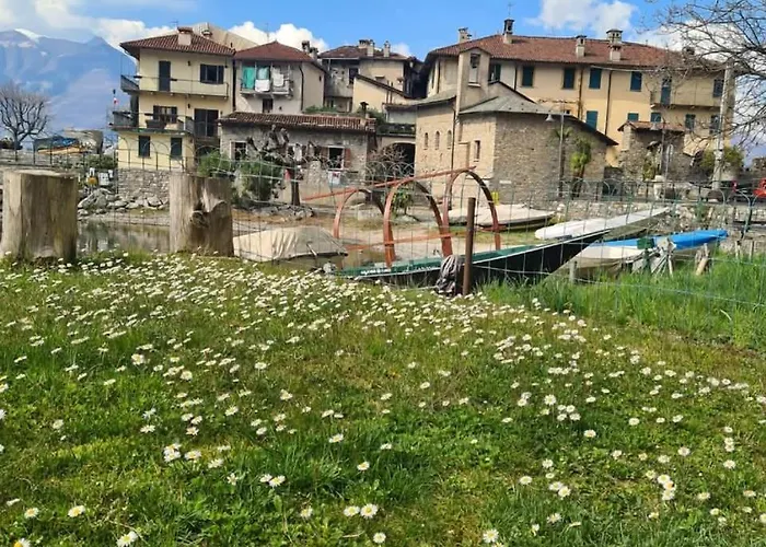 Сasa de vacaciones La Casetta Di Laura Intera Casa Indipendente A Chi Piace Il Silenzio Vista 5 Chilometri Da Varenna
