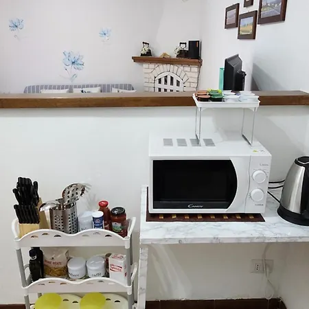 La Casetta Di Laura Intera Casa Indipendente A Chi Piace Il Silenzio Vista 5 Chilometri Da Varenna Lierna