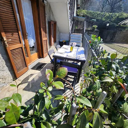 La Casetta Di Laura Intera Casa Indipendente A Chi Piace Il Silenzio Vista 5 Chilometri Da Varenna * Lierna