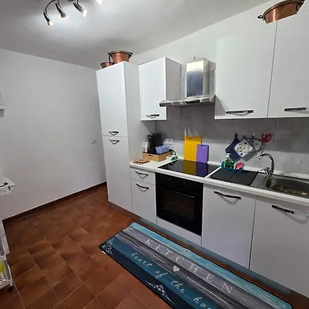 La Casetta Di Laura Intera Casa Ideale Famiglie E Gruppi Dista 5 Chilometri Da Varenna Casa vacanze *